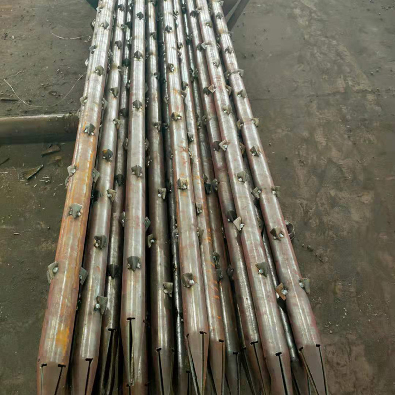新建土钉小导管