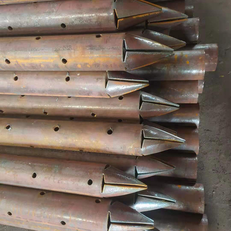 新建隧道注浆管
